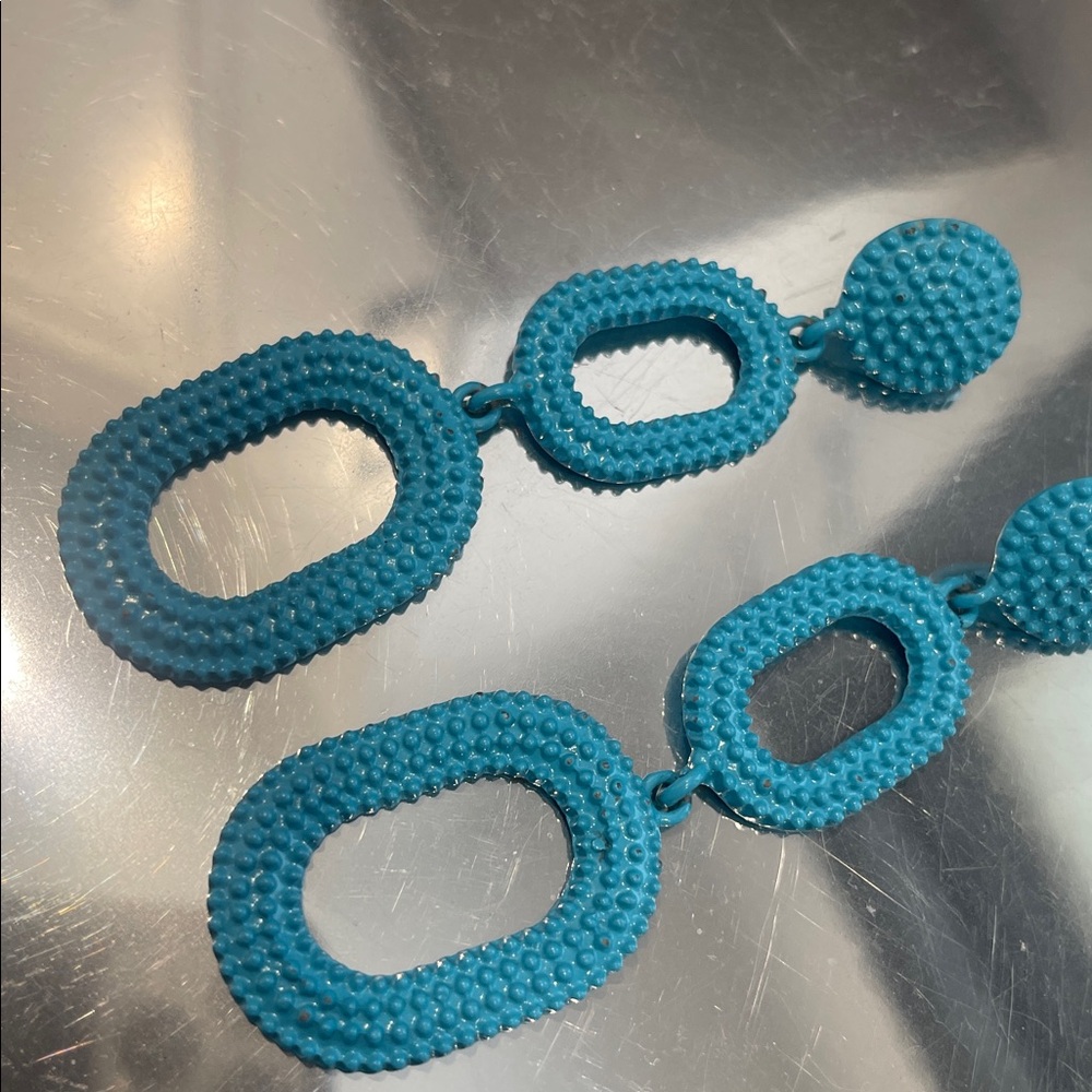 Elegant Blue Dangle Earrings - Picture 3 of 3